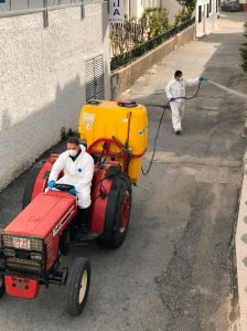Agricultores-desinfección_800