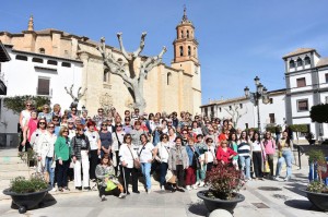 mujeres_visita_instituc_baza_800